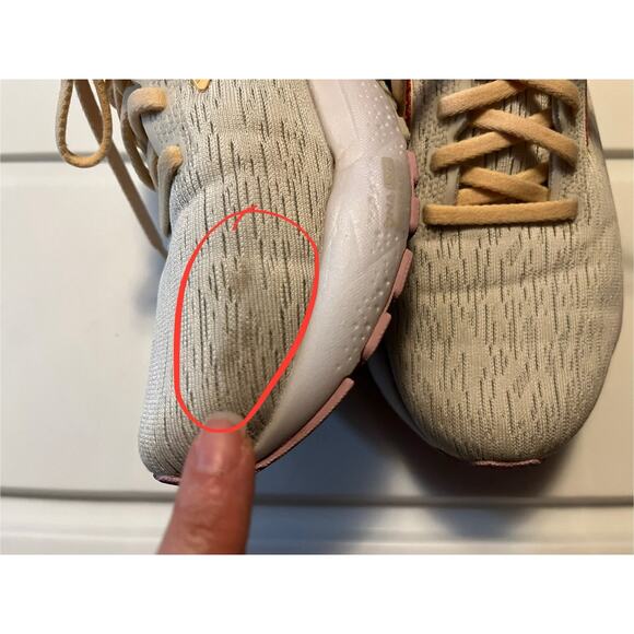 Brooks Womens Ghost 16 Sneakers Walking 1204071B186 Gray Running Shoes Size 7 B - Picture 2 of 10